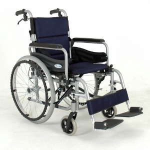 알루미늄 착탈형 휠체어 A2012